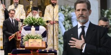 Δυστυχώς τα είχαμε ξεχάσει: Οχτώ ελληνικά έθιμα πένθους που μας θύμισε ο Παύλος Γλύξμπουργκ