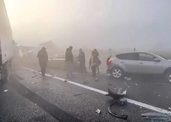 Καραμπόλα στην Εθνική στο ύψος του Αυλώνα – Στην κυκλοφορία η αριστερή και η μεσαία λωρίδα προς Αθήνα