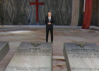 Σάλος με τον Ευαγγελάτο στο Twitter – «Τώρα και… νεκροθάφτης»