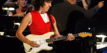 Alldaynews.gr Τζεφ Μπεκ