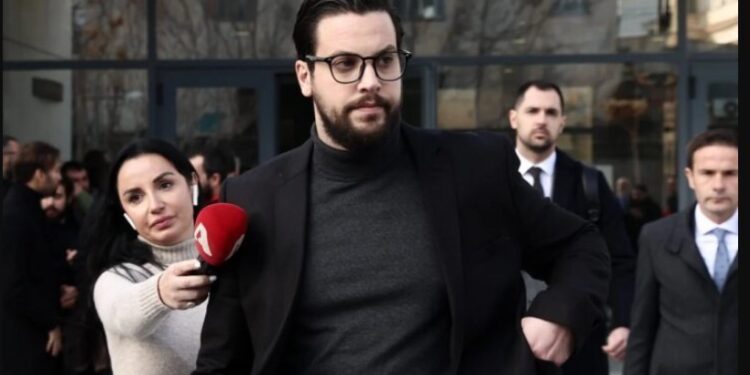 Επίθεση απο Μάνο Δασκαλάκη: Μέσα σε μια πρόταση ”Τελειώνει” την Υπόθεση Θρίλερ![video]