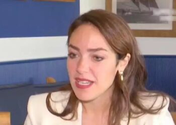 Συγκλονίζει η Δόμνα Μιχαηλίδου: “Ο καρκίνος είναι μία μάχη που εμείς χάσαμε” (video)