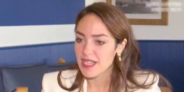 Alldaynews.gr Συγκλονίζει η Δόμνα Μιχαηλίδου: “Ο καρκίνος είναι μία μάχη που εμείς χάσαμε” (video)