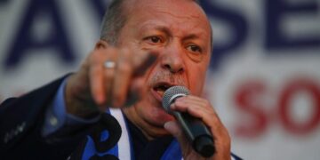 Alldaynews.gr Ερντογάν σε Έλληνες: «Αν είστε ήσυχοι, μη φοβάστε τους πυραύλους μας –Το εννοούμε, θα έρθουμε νύχτα»