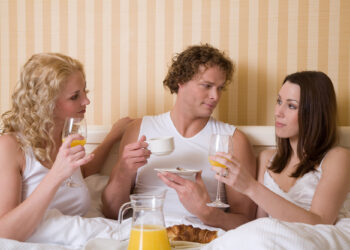 «Απατάω τη γυναίκα μου εδώ και 10 χρόνια. Αυτό με έκανε καλύτερο σύζυγο»