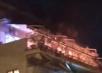 Θεσσαλονίκη: Μπαλκόνι πήρε φωτιά από βεγγαλικά – Επενέβη η πυροσβεστική