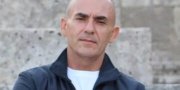 Alldaynews.gr Αυτός είναι ο επιχειρηματίας που σκοτώθηκε στο τροχαίο στη Λ. Ποσειδώνος- Έκκληση για πληροφορίες από την ΕΛΑΣ