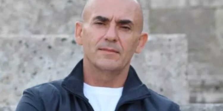 Alldaynews.gr Αυτός είναι ο επιχειρηματίας που σκοτώθηκε στο τροχαίο στη Λ. Ποσειδώνος- Έκκληση για πληροφορίες από την ΕΛΑΣ