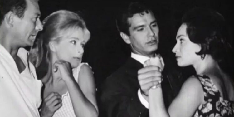 Αλίκη Βουγιουκλάκη: Η άγνωστη ιστορία πίσω από την «μεγάλη αποτυχία της»