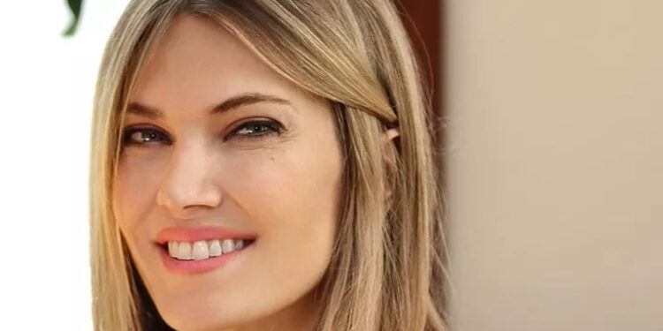 Alldaynews.gr «Αν το κάνεις είσαι ελεύθερη»: Τι πρότειναν στην Εύα Καϊλή οι Βέλγοι δικαστές για να βγει απ’ τη φυλακή