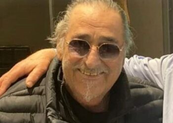 Alldaynews.gr Βασίλης Καρράς-Έχασε πολλά κιλά: Η πρώτη εμφάνιση του μετά την περιπέτεια με την υγεία του