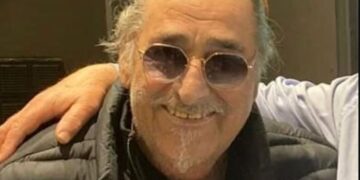 Alldaynews.gr Βασίλης Καρράς-Έχασε πολλά κιλά: Η πρώτη εμφάνιση του μετά την περιπέτεια με την υγεία του