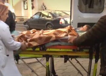 Alldaynews.gr Κόσοβο: Αλβανός πυροβόλησε κατά Σέρβων που γιόρταζαν τα Χριστούγεννα (video)