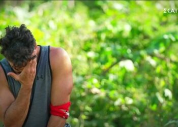 Ξέσπασε σε κλάματα ο Μαρτίκας μετά την αποχώρηση της Βρισήιδας από το Survivor: «Ήθελα κι εγώ να φύγω μαζί σου» (video)