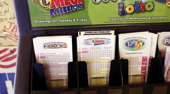 Alldaynews.gr Σαν στραγάλια: Αγόρασε έναν λαχνό και κέρδισε 1,35 δισ. δολάρια στο Mega Millions