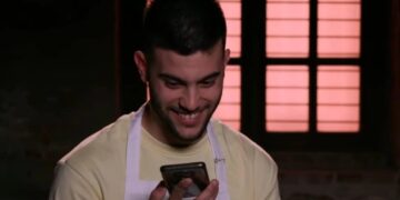 Alldaynews.gr Παίκτης του MasterChef δίνει τρελές ατάκες με την μητέρα του: «Ήταν γ@#$&ο το πιάτο» (video)