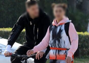 Νέα «βόμβα» στη showbiz: Χωρισμός πασίγνωστης ελληνίδας τραγουδίστριας με διεθνή ποδοσφαιριστή