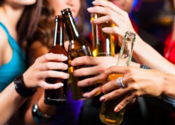 Alldaynews.gr Τι συμβαίνει στο σώμα μας όταν κόβουμε το αλκοόλ για 30 ημέρες
