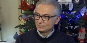 Alldaynews.gr Θοδωρής Ρουσόπουλος: «Κάνω στη σύζυγο μου το ίδιο δώρο κάθε παραμονή Πρωτοχρονιάς»