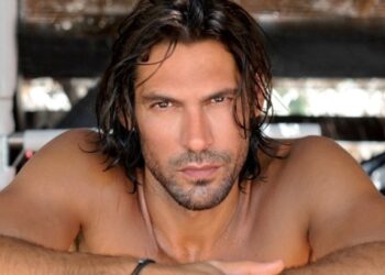 Alldaynews.gr Γιάννης Σπαλιάρας: «Είμαι straight αλλά δεν με ενοχλεί το φλερτ από άνδρες»