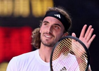 Γιατί απασχολεί τον κόσμο πόσα λεφτά θα πάρει ο Τσιτσιπάς από τον τελικό του Australian Open