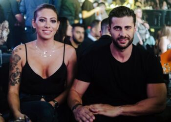 Alldaynews.gr Survivor All Star: Ευρυδίκη Βαλαβάνη και Κωνσταντίνος Βασάλος φιλήθηκαν στο στόμα