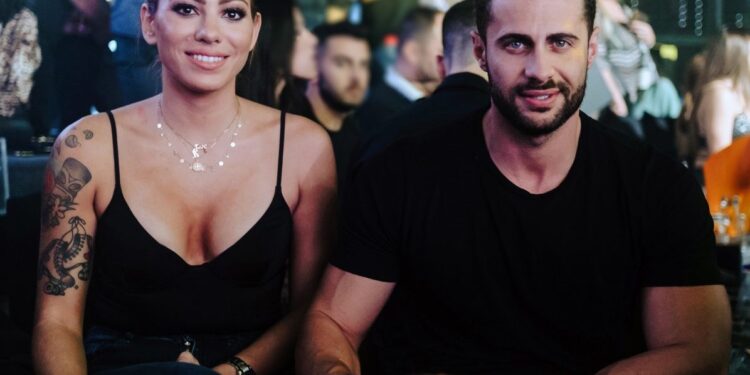 Alldaynews.gr Survivor All Star: Ευρυδίκη Βαλαβάνη και Κωνσταντίνος Βασάλος φιλήθηκαν στο στόμα