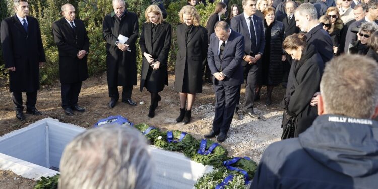 Τέως Βασιλιάς Κωνσταντίνος-Αποκάλυψη: Τι έγινε στο Τατόι όταν έκλεισαν οι κάμερες; Γιατί δεν άνοιξε το φέρετρο