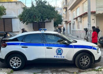 Γυναικοκτονία: «Έπνιξα τη γυναίκα μου, αν θέλετε, ελάτε πάρτε με», είπε ο 50χρονος – Φωτογραφίες και video