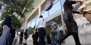 Alldaynews.gr Σοβαρές καταγγελίες για προγράμματα κατάρτισης του ΟΑΕΔ – Ορισμένοι περιμένουν 7 χρόνια τα λεφτά τους