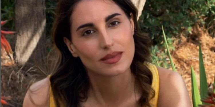 Συγκίνηση:23χρονος φοιτητής έπιασε το Σταύρο για τον Δαμιανό (video)