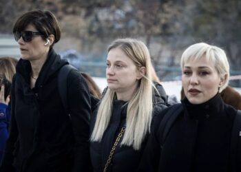 Alldaynews.gr Πέτρος Φιλιππίδης: Ξέσπασαν σε λυγμούς Αναστασοπούλου και Δροσάκη στο άκουσμα της ετυμηγορίας