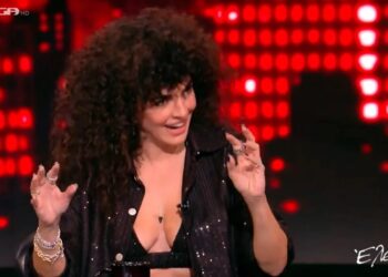 «Άφωνη» η Πάνια με τη Μαρία Σολωμού: «Το μέγεθος έχει σημασία γιατί πρέπει να… κουμπώνει καλά»