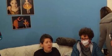 Alldaynews.gr Άγιος Παντελεήμονας: Πήγαν να κάνουν έξωση σε γυναίκα με αναπηρία – «Σε πέντε λεπτά ετοιμάσου, φεύγεις» (video)