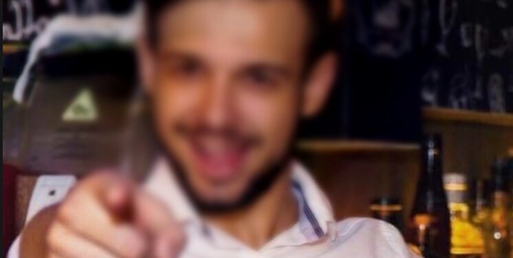 Πατέρας 26χρονου που Σκοτώθηκε: “Να μη τρέχουν, να μη κάνουν άλλους γονείς να κλάψουν”