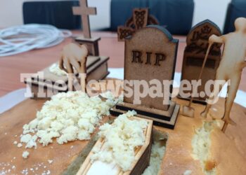 Viral η «μακάβρια» βασιλόπιτα στα νεκροταφεία (φωτο)