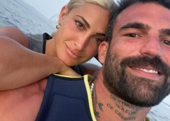 «Πεθαίνουν, μωρά, γονείς, μας έπρηξες…»: Κύμα οργής για ακόμη μία φορά με την φώτο που ανέβασε η Ιωάννα Τούνη