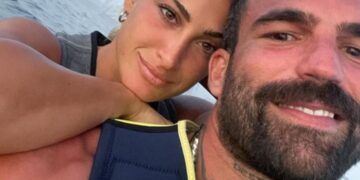 Alldaynews.gr «Πεθαίνουν, μωρά, γονείς, μας έπρηξες…»: Κύμα οργής για ακόμη μία φορά με την φώτο που ανέβασε η Ιωάννα Τούνη
