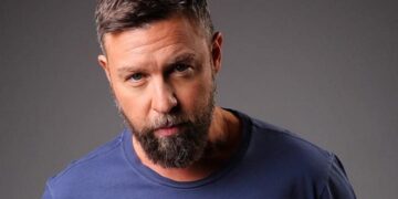 Alldaynews.gr Κατάθεση ψυχής του Γιάννη Βαρδή για τον πατέρα του, Αντώνη: “Δεν γνωριζόμασταν καθόλου, ήμασταν δύο ξένοι”