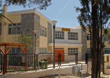 Alldaynews.gr Θεσσαλονίκη: Εξωσχολικοί μαχαίρωσαν 17χρονο μαθητή Λυκείου