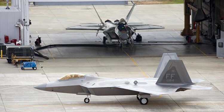 Alldaynews.gr ΗΠΑ: Αυξημένος συναγερμός για τα ιπτάμενα αντικείμενα – Ανοιχτό το ενδεχόμενο των εξωγήινων