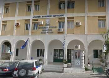 Σύρος: Της άδειασαν το λογαριασμό και μετά την εκβίαζαν με ροζ υλικό