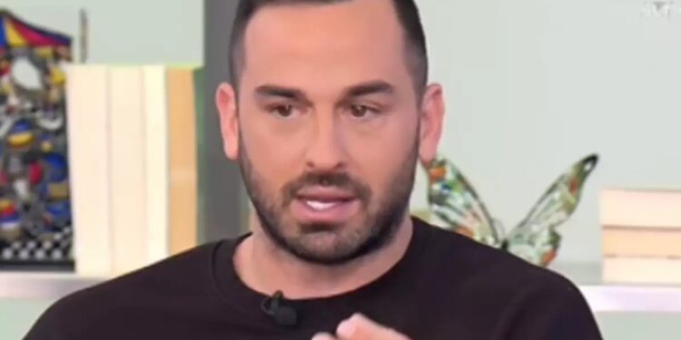 Alldaynews.gr Εύη Δρούτσα: Επικό σκηνικό με την Μαριάντα Πιερίδη on camera – “Σταμάτα μωρή να τρως” (video)
