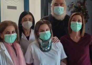 Κρήτη: Η Κατερίνα περπάτησε ξανά 5 μήνες μετά το τροχαίο που την έστειλε σε εντατική