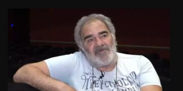 Alldaynews.gr Γιάννης Μποσταντζόγλου: «Είσαι τσογλάνι και δεν πληρώνω, μου είπε και αρχίσαμε τις μπουνιές»