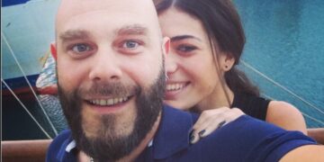 Alldaynews.gr «Μπαμπά μου ξέρω αν σηκωθείς…» – Ραγίζει καρδιές ο σύζυγός της Ήβης Αδάμου, Μιχάλης Κουϊνέλης