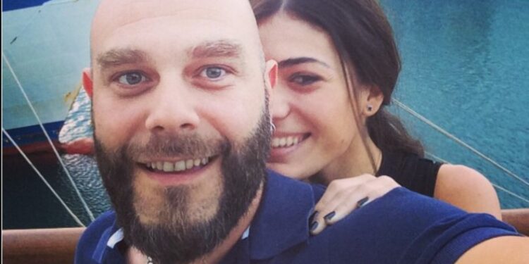 Alldaynews.gr «Μπαμπά μου ξέρω αν σηκωθείς…» – Ραγίζει καρδιές ο σύζυγός της Ήβης Αδάμου, Μιχάλης Κουϊνέλης