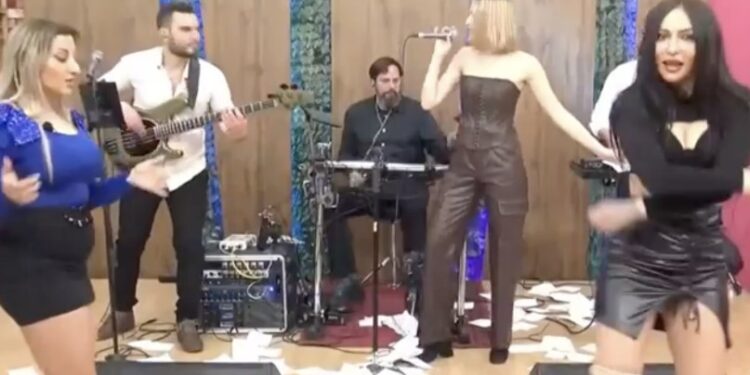 Λαρισαίες κάνουν χαμό χορεύοντας το «el ritmo» της Φουρέιρα