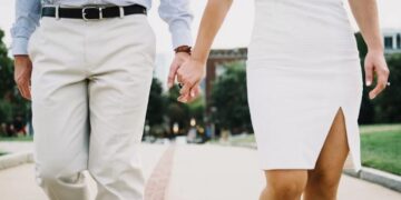 Alldaynews.gr «Από τότε που πέθανε η σύζυγός μου κοιμάμαι με τη μητέρα της επειδή μου τη θυμίζει» – Η εξομολόγηση του Άκη