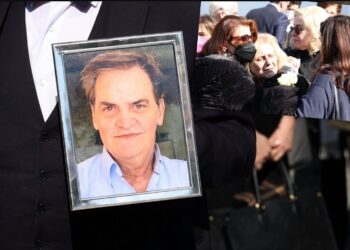 Θρήνος στο τελευταίο αντίο στον ηθοποιό Νίκο Γιάννακα – Συντετριμμένη η σύζυγός του, Έφη Θανοπούλου